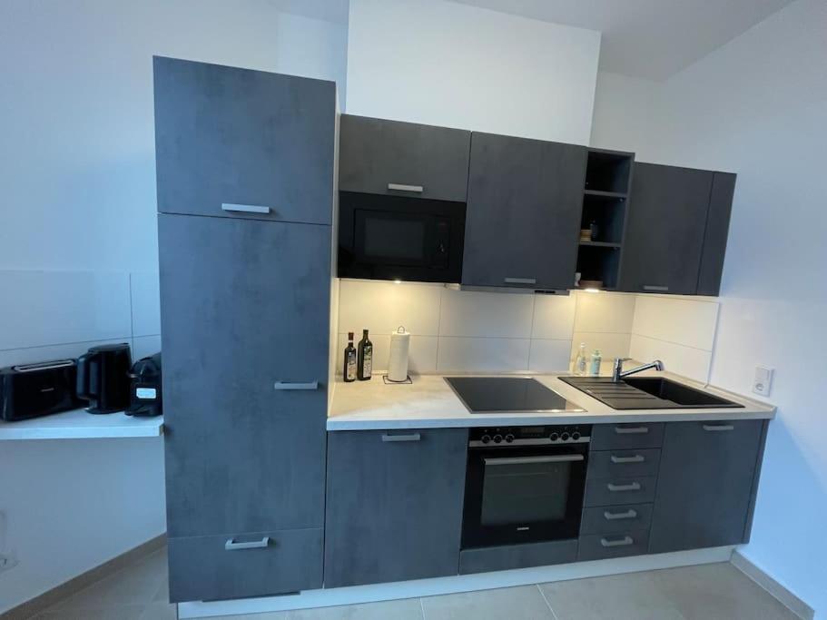 Lucky Stays Ls10 - Vollausstattung - Zentrum - Aufzug - Grosse Kueche - 2 Zimmer - Smart-Tv 马格德堡 外观 照片